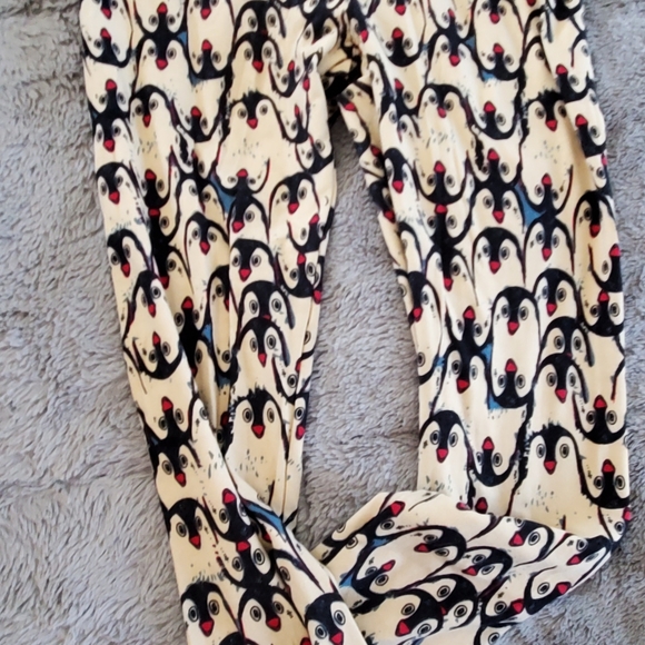 Lularoe one size penguin leggings - Picture 2 of 3